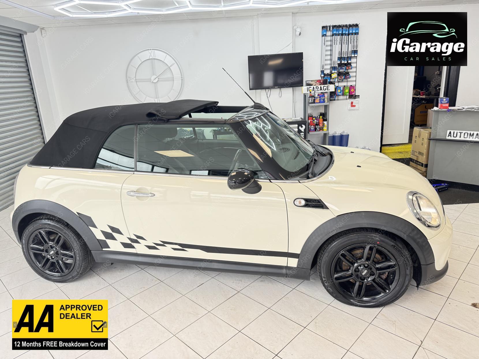 MINI Convertible 2.0 Cooper D Convertible 2dr Diesel Auto Euro 5 (112 ps)