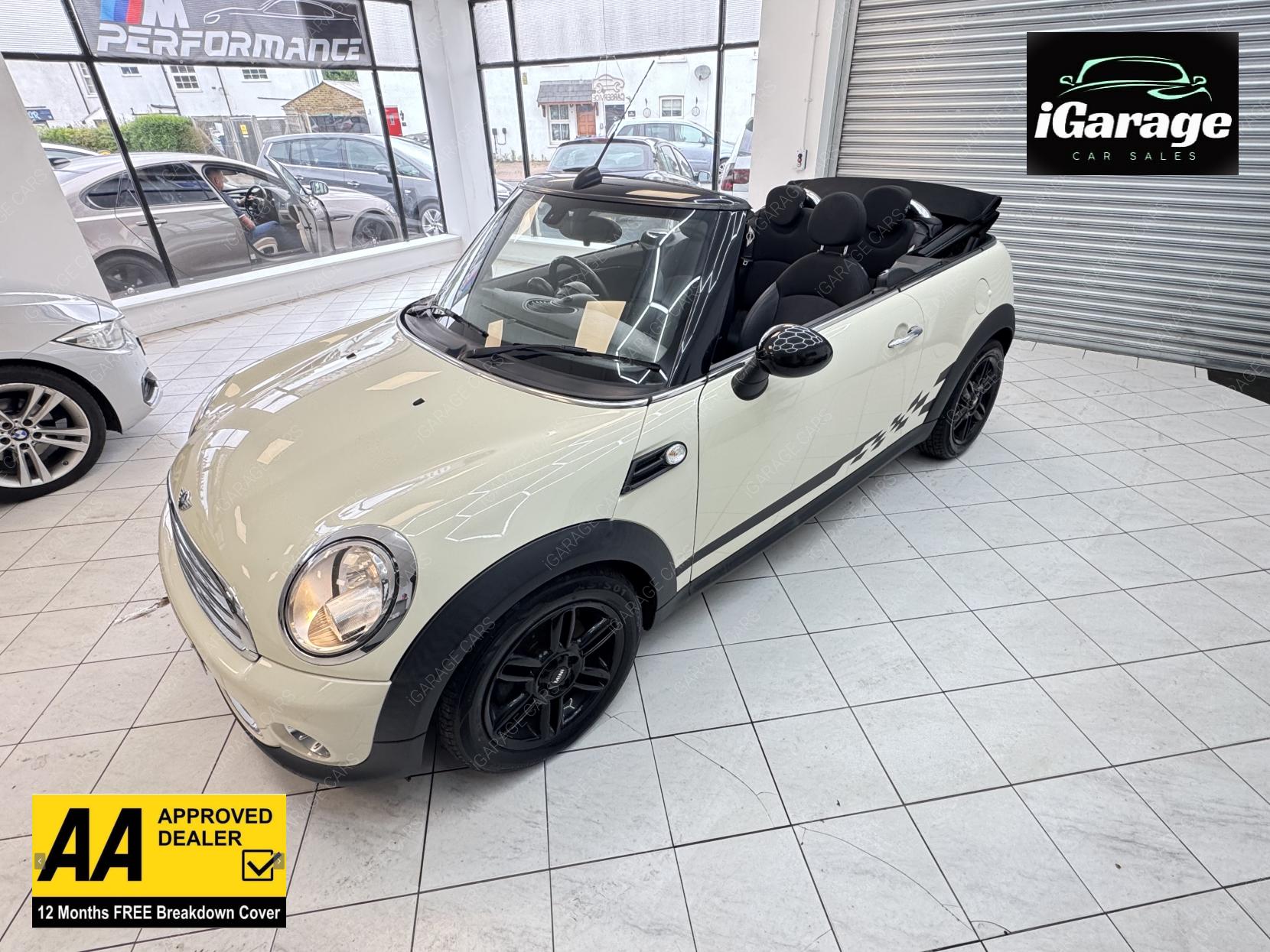 MINI Convertible 2.0 Cooper D Convertible 2dr Diesel Auto Euro 5 (112 ps)