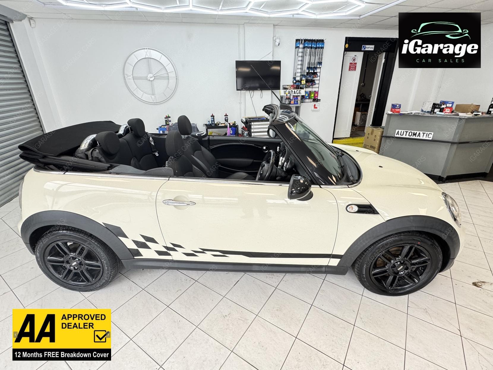 MINI Convertible 2.0 Cooper D Convertible 2dr Diesel Auto Euro 5 (112 ps)