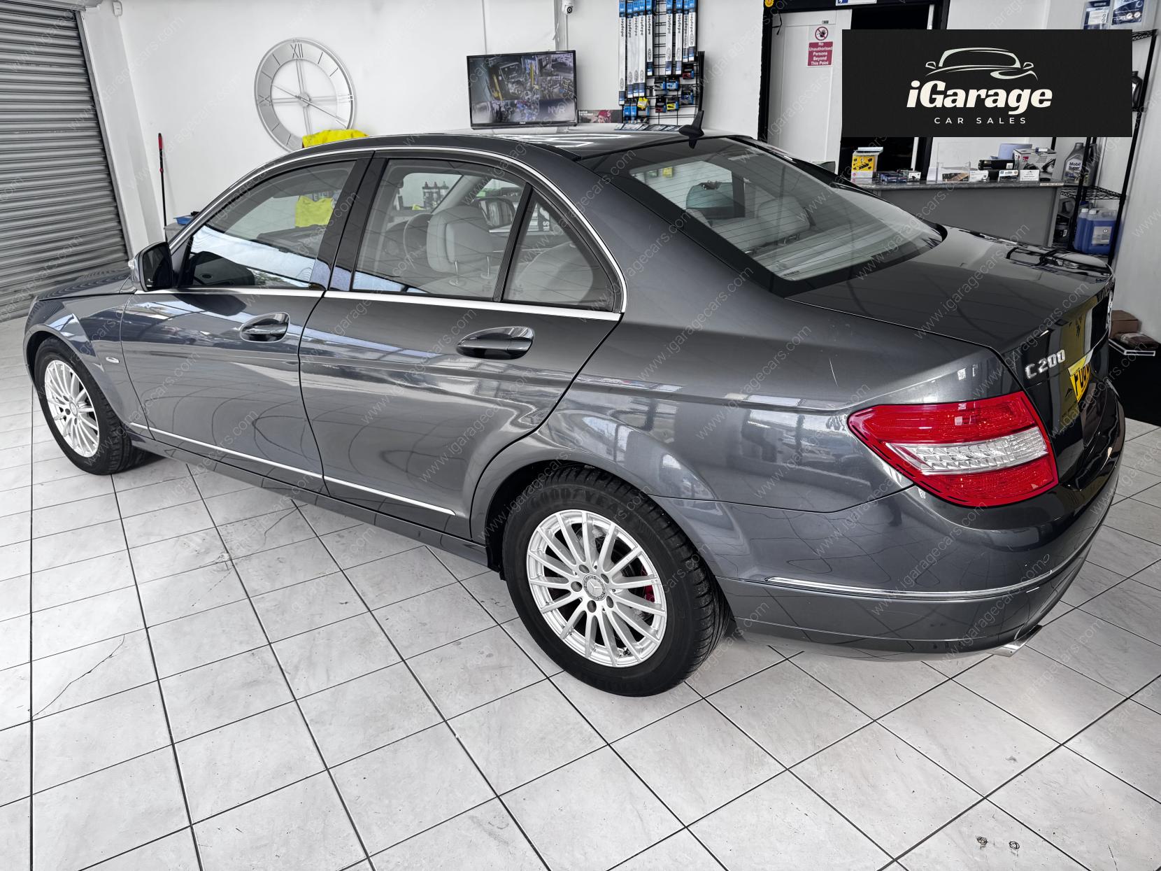 Mercedes-Benz C Class 1.8 C200K Elegance Saloon 4dr Petrol Auto Euro 4 (184 ps)