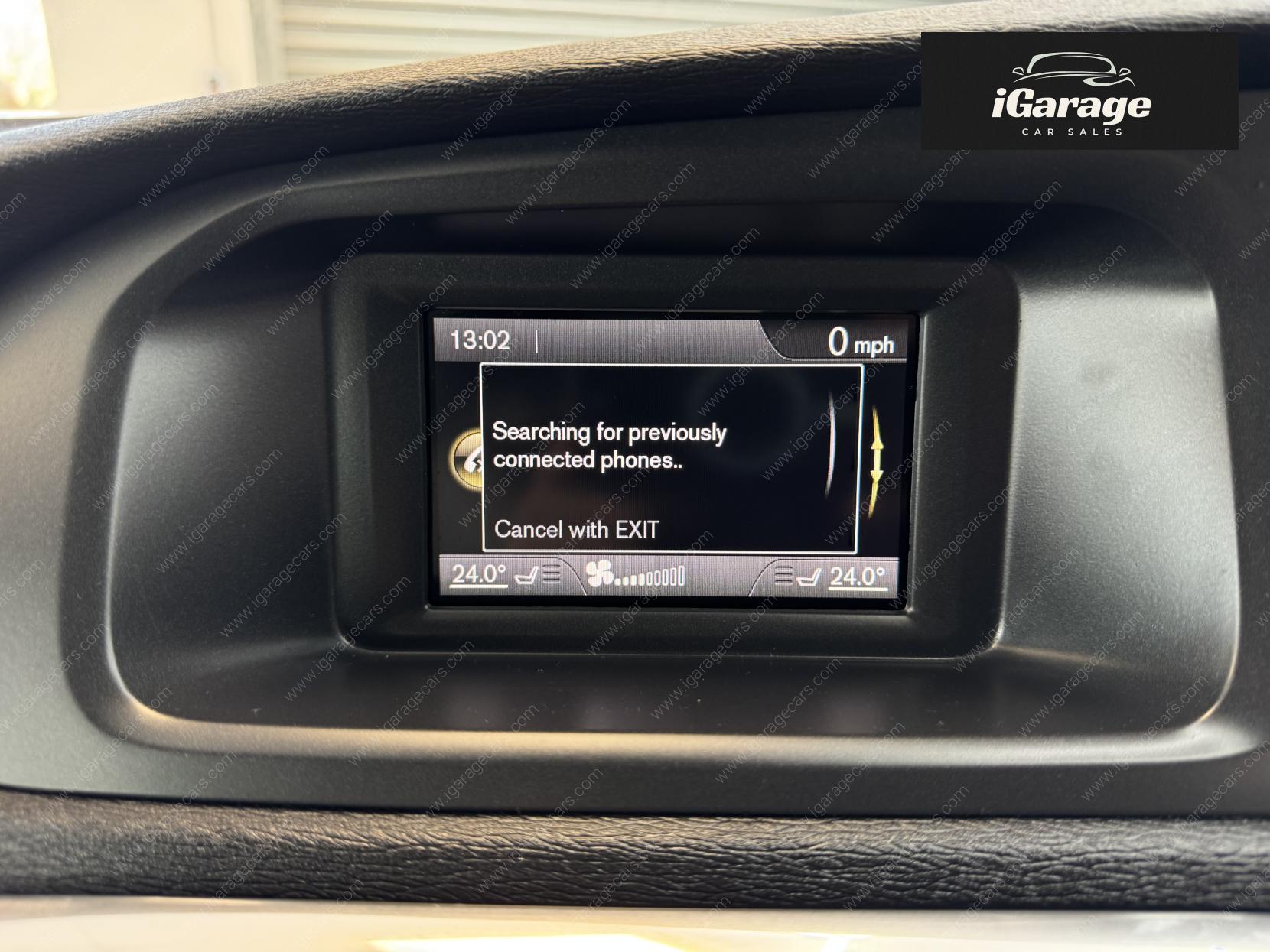 Volvo V40 Cross Country 1.6 D2 SE Hatchback 5dr Diesel Manual Euro 5 (s/s) (115 ps)