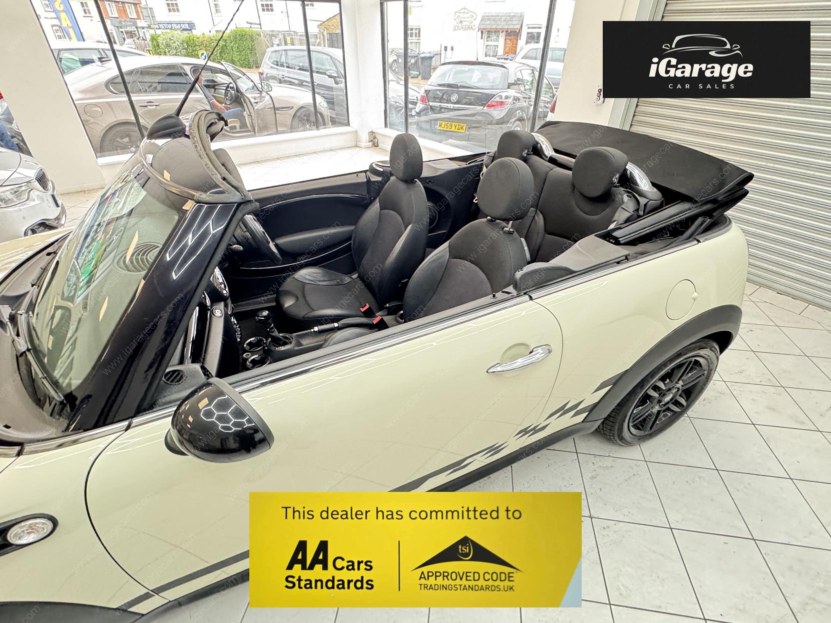 MINI Convertible 2.0 Cooper D Convertible 2dr Diesel Auto Euro 5 (112 ps)