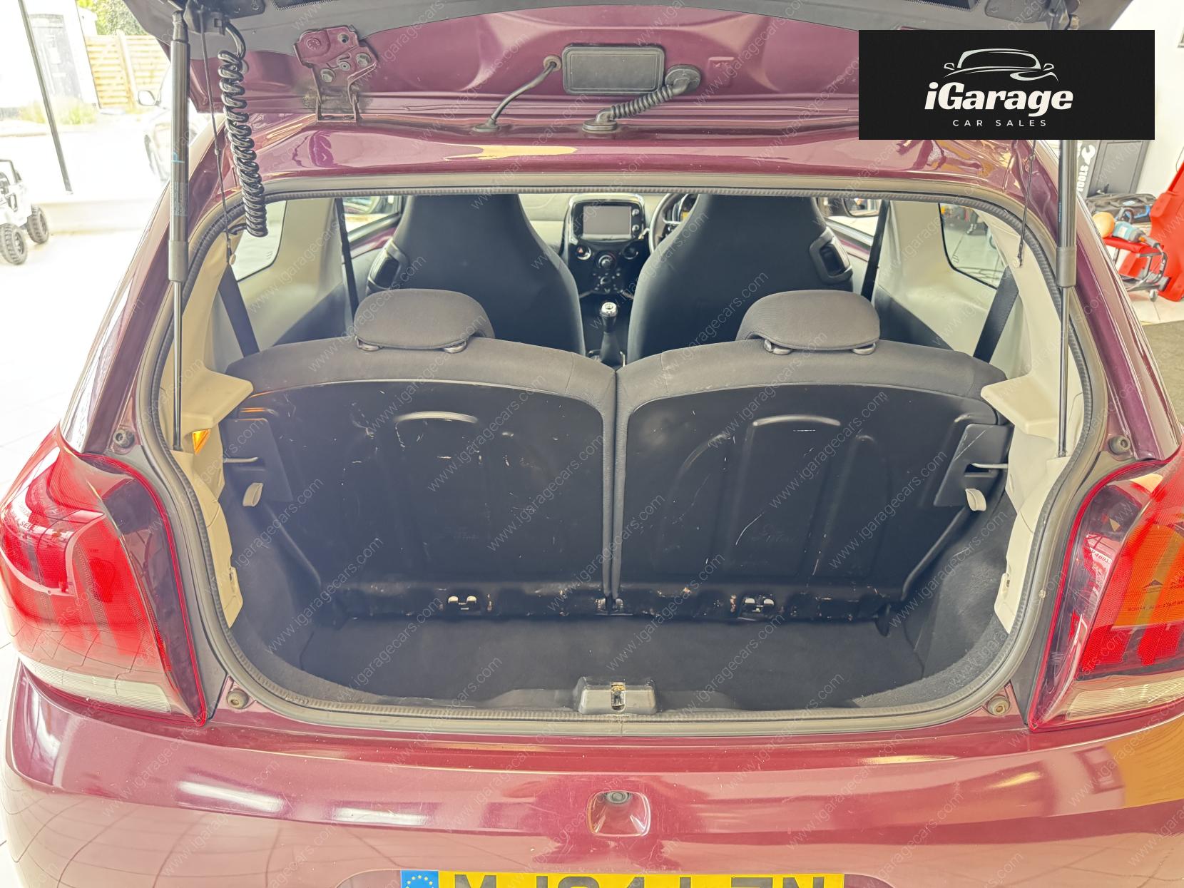 Peugeot 108 1.2 VTi PureTech Allure Hatchback 3dr Petrol Manual Euro 5 (82 ps)