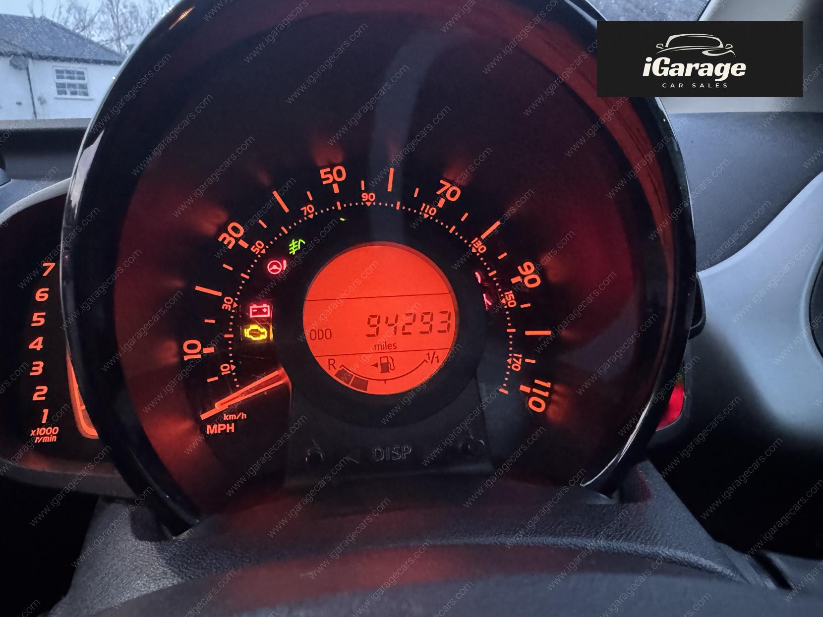 Peugeot 108 1.2 VTi PureTech Allure Hatchback 3dr Petrol Manual Euro 5 (82 ps)