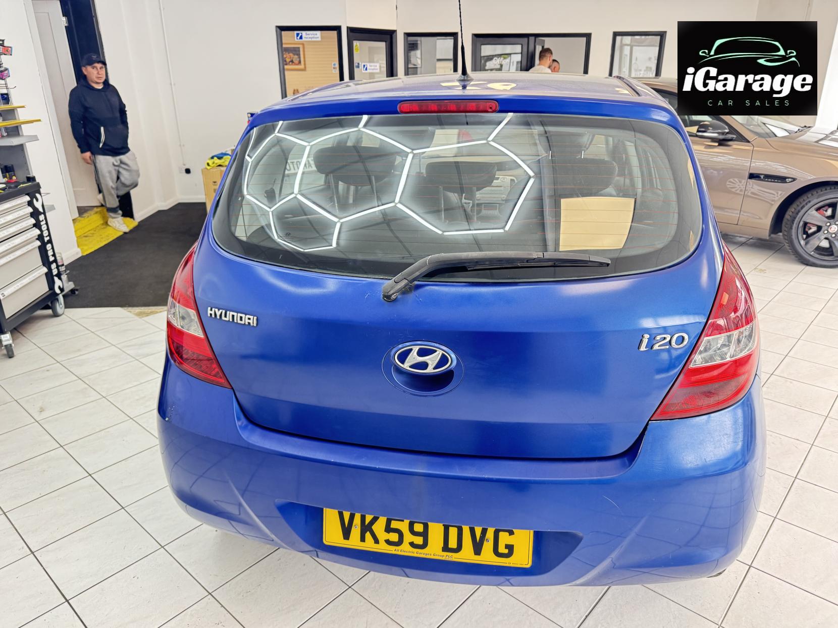 Hyundai i20 1.4 CRDi Style Hatchback 5dr Diesel Manual Euro 4 (89 bhp)