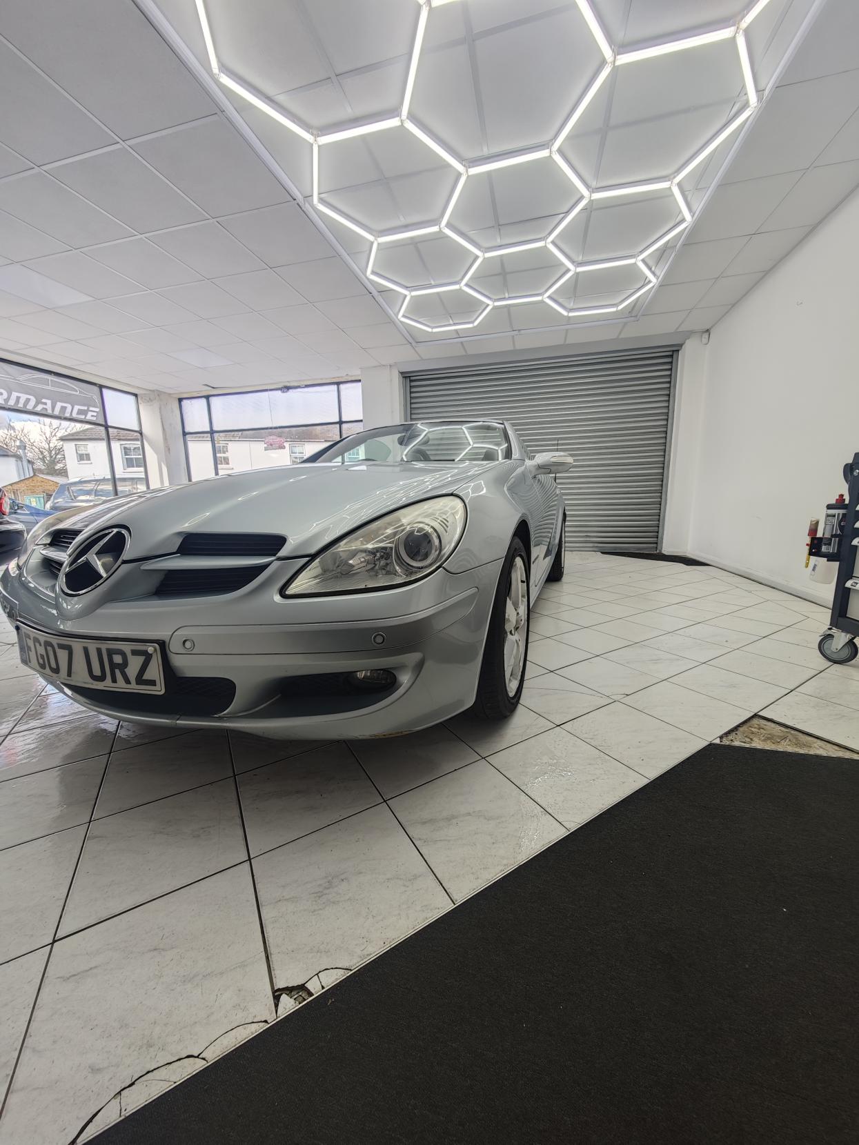 Mercedes-Benz SLK 1.8 SLK200 Kompressor Convertible 2dr Petrol Automatic (211 g/km, 163 bhp)