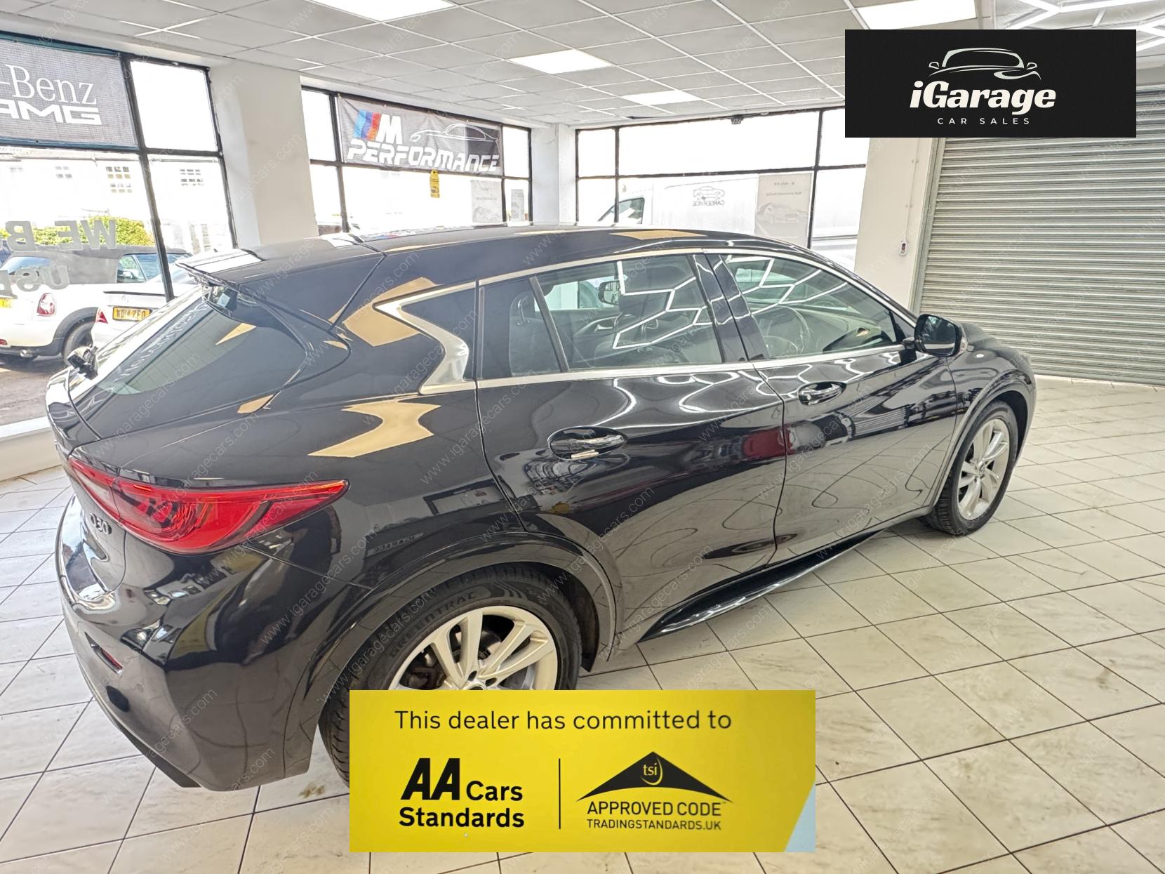 Infiniti Q30 1.5d SE Hatchback 5dr Diesel Manual Euro 6 (s/s) (109 ps)