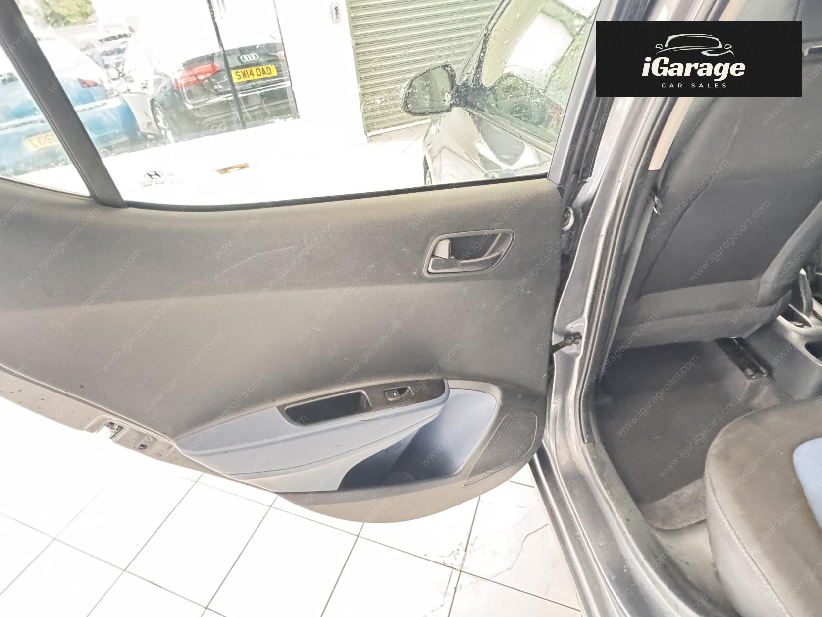 Hyundai i10 1.0 SE Hatchback 5dr Petrol Manual Euro 6 (66 ps)