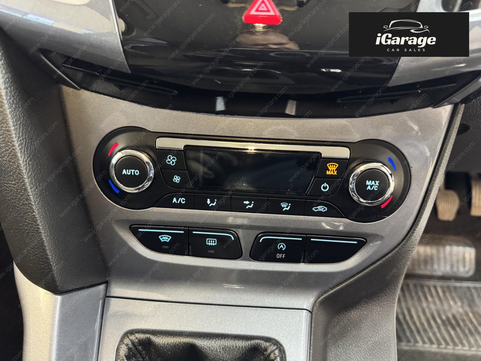 Ford Focus 1.0T EcoBoost Titanium Navigator Hatchback 5dr Petrol Manual Euro 5 (s/s) (125 ps)