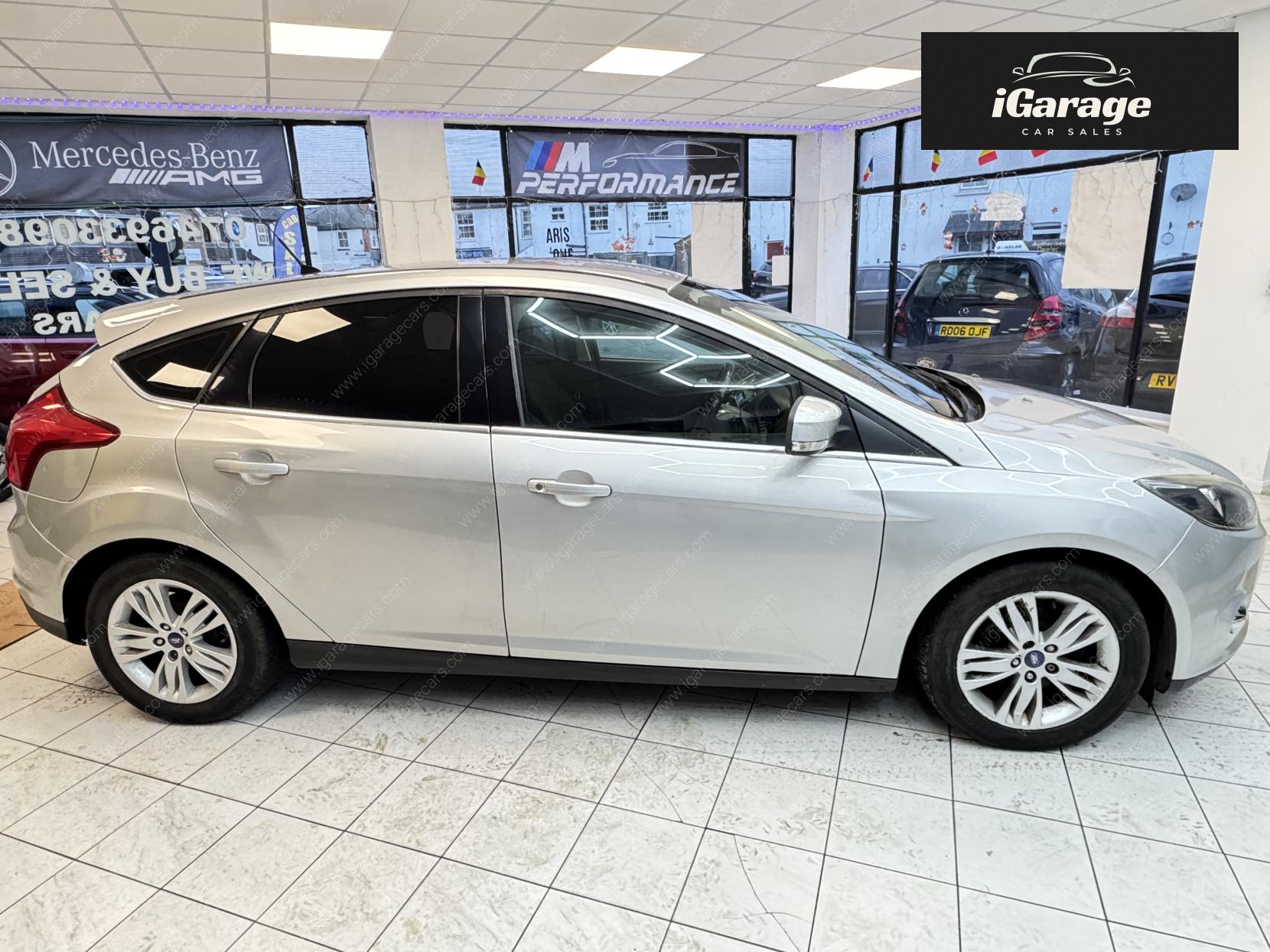 Ford Focus 1.0T EcoBoost Titanium Navigator Hatchback 5dr Petrol Manual Euro 5 (s/s) (125 ps)