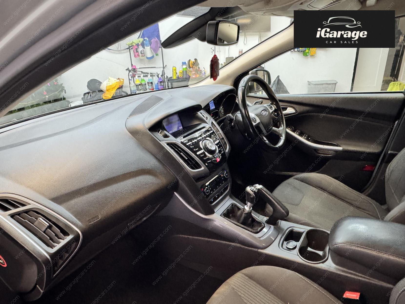 Ford Focus 1.0T EcoBoost Titanium Navigator Hatchback 5dr Petrol Manual Euro 5 (s/s) (125 ps)