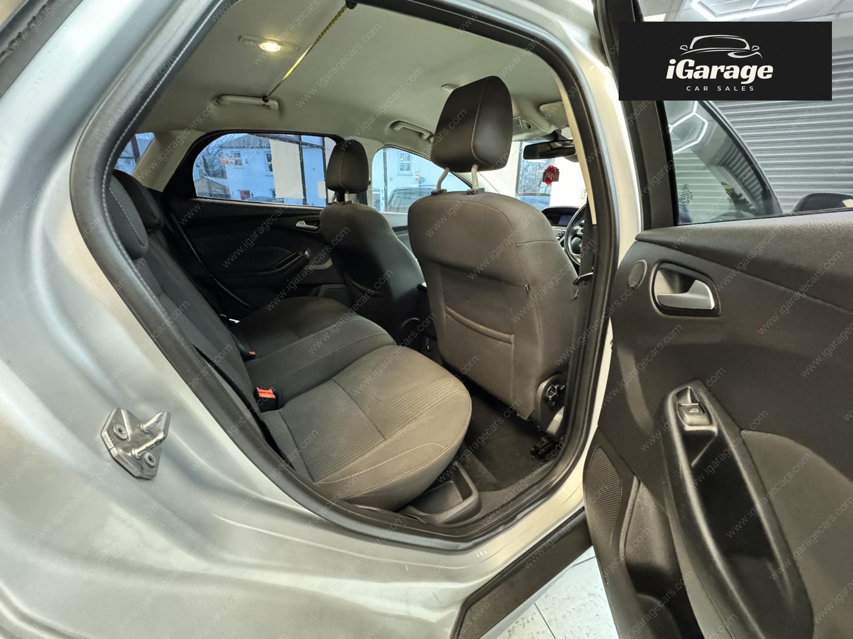 Ford Focus 1.0T EcoBoost Titanium Navigator Hatchback 5dr Petrol Manual Euro 5 (s/s) (125 ps)