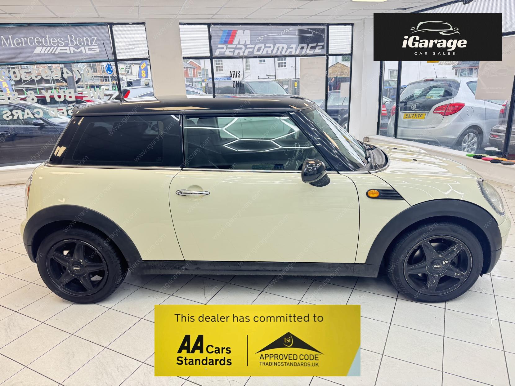 MINI Hatch 1.6 Cooper Hatchback 3dr Petrol Steptronic Euro 4 (120 ps)