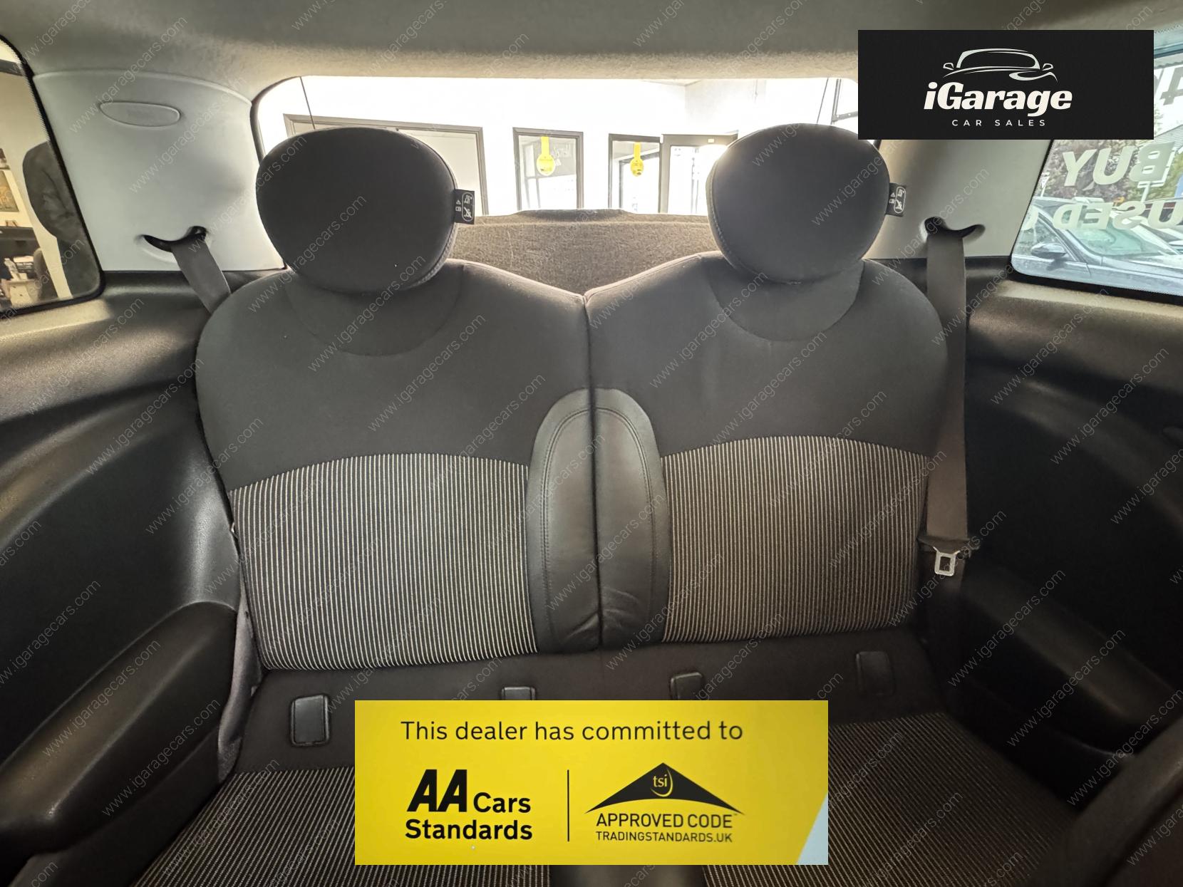 MINI Hatch 1.6 Cooper Hatchback 3dr Petrol Steptronic Euro 4 (120 ps)