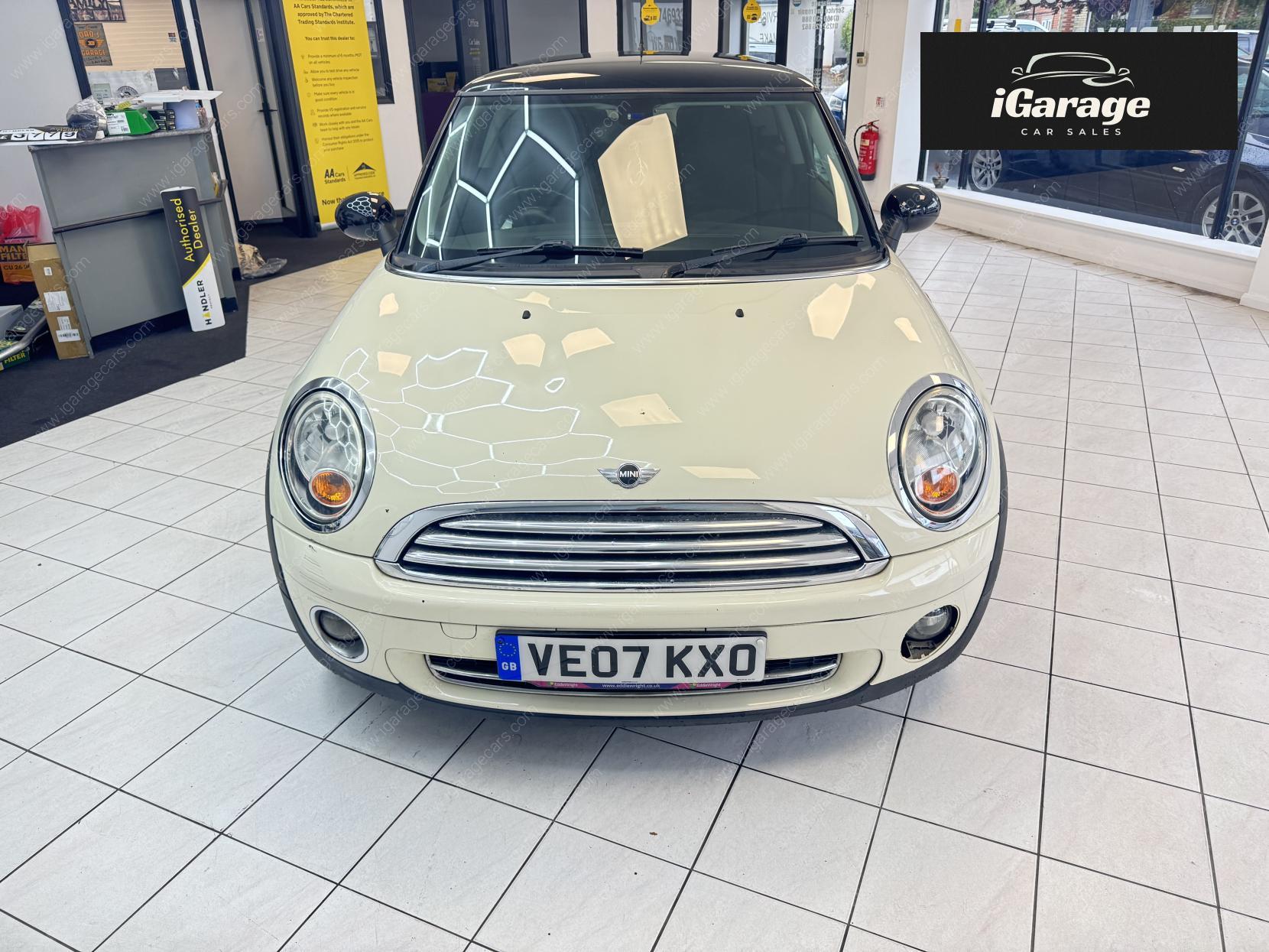 MINI Hatch 1.6 Cooper Hatchback 3dr Petrol Steptronic Euro 4 (120 ps)