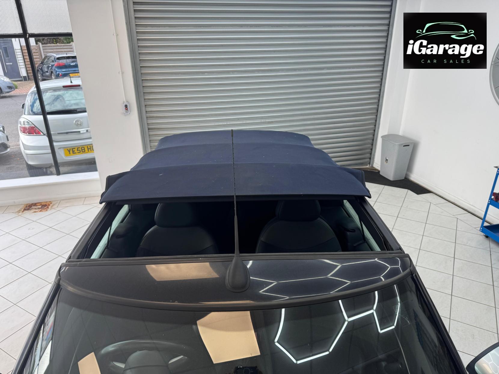 MINI Convertible 1.6 Cooper Convertible 2dr Petrol Manual Euro 3 (115 ps)