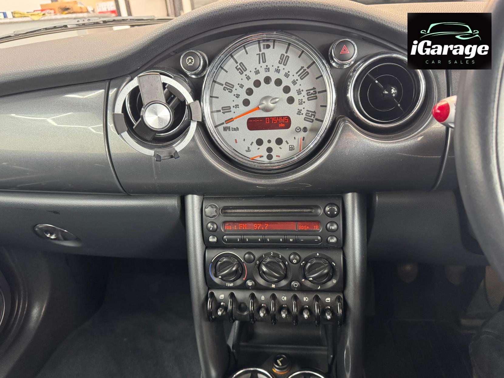 MINI Convertible 1.6 Cooper Convertible 2dr Petrol Manual Euro 3 (115 ps)