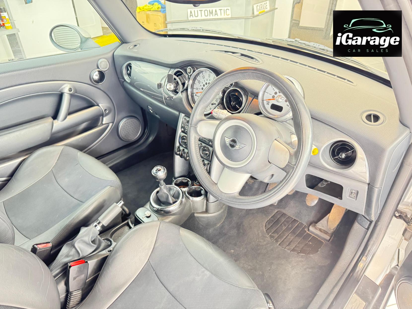 MINI Convertible 1.6 Cooper Convertible 2dr Petrol Manual Euro 3 (115 ps)