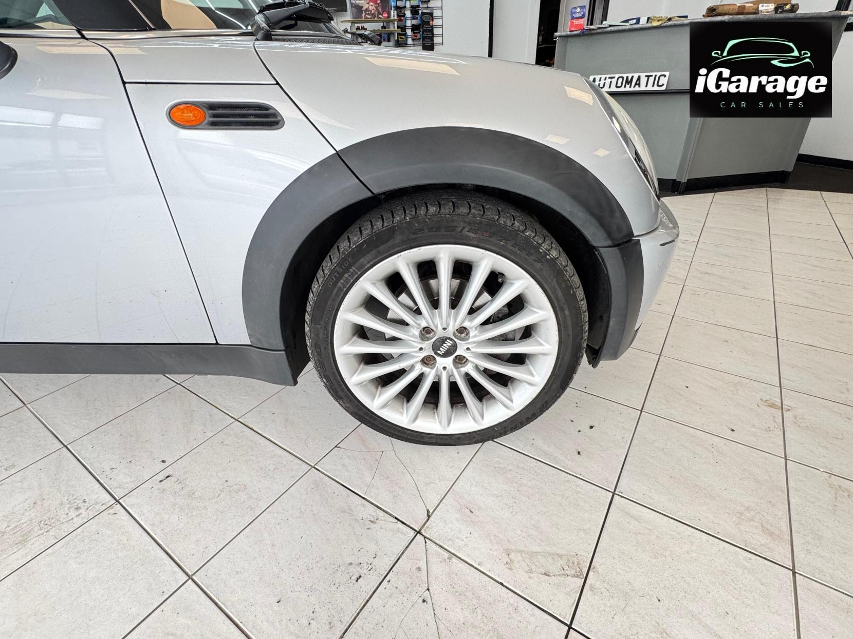 MINI Convertible 1.6 Cooper Convertible 2dr Petrol Manual Euro 3 (115 ps)