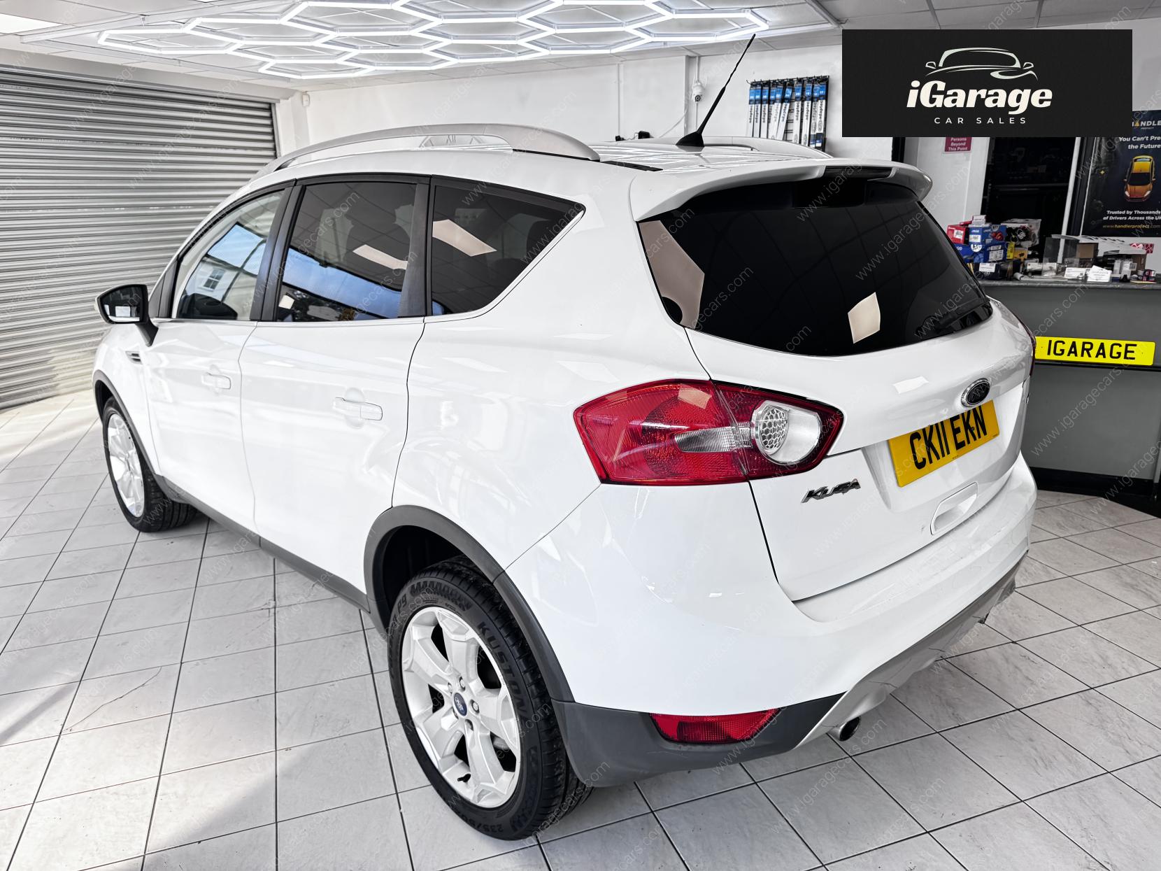 Ford Kuga 2.0 TDCi Titanium SUV 5dr Diesel Manual 2WD Euro 5 (140 ps)