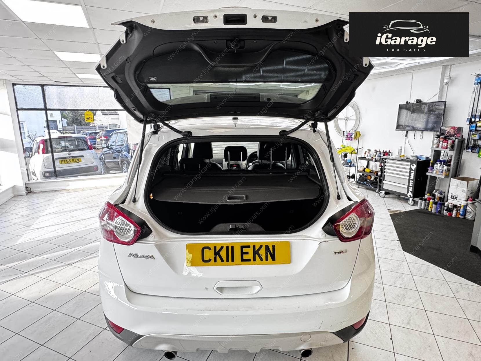Ford Kuga 2.0 TDCi Titanium SUV 5dr Diesel Manual 2WD Euro 5 (140 ps)