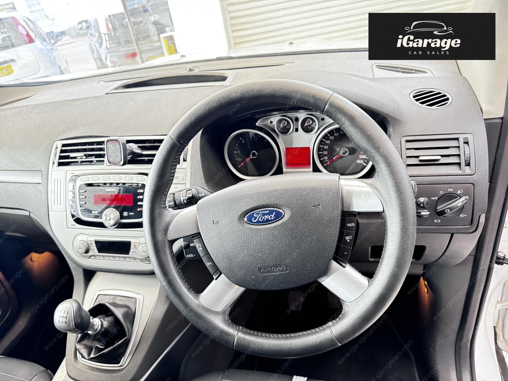 Ford Kuga 2.0 TDCi Titanium SUV 5dr Diesel Manual 2WD Euro 5 (140 ps)