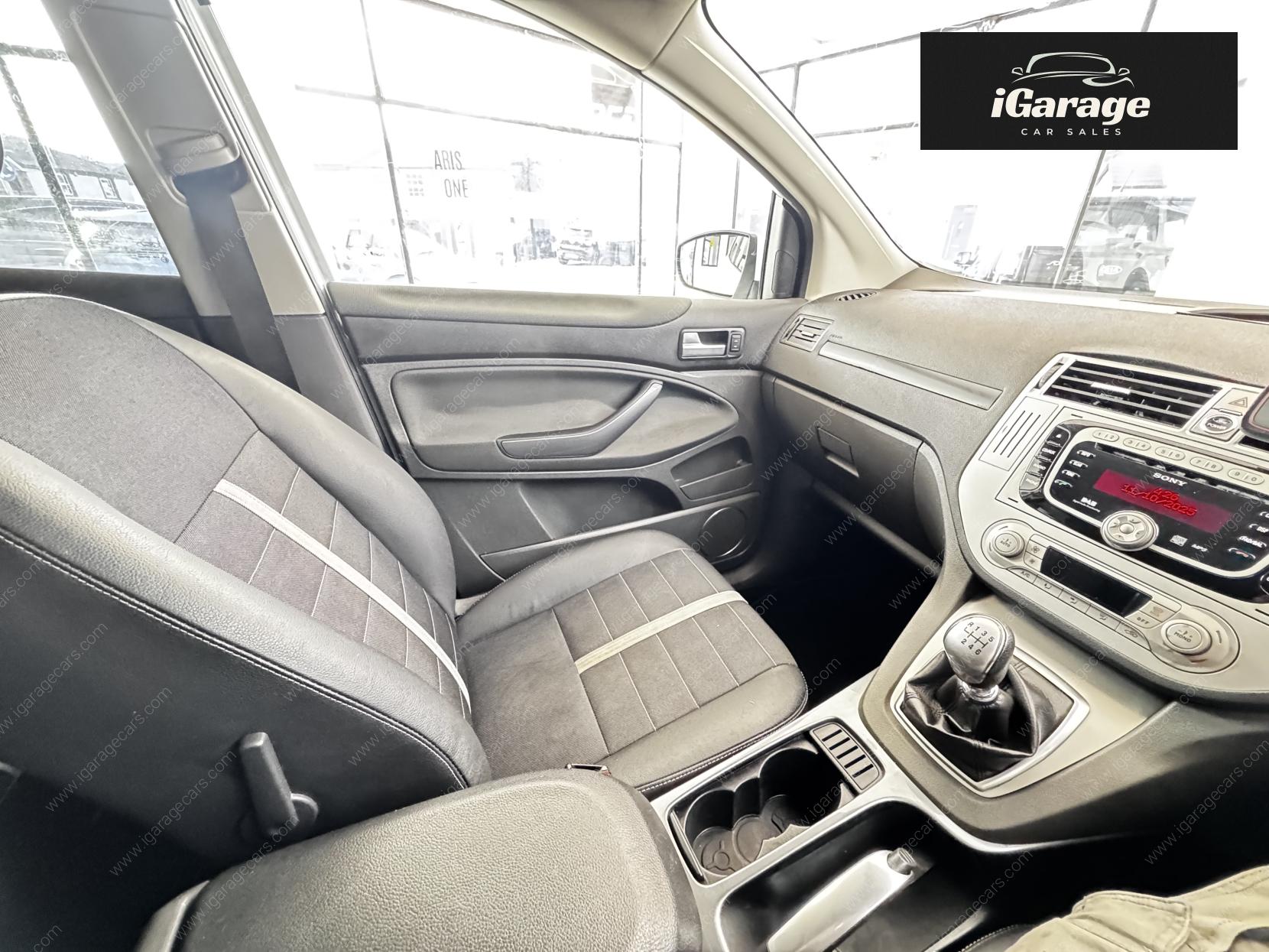 Ford Kuga 2.0 TDCi Titanium SUV 5dr Diesel Manual 2WD Euro 5 (140 ps)