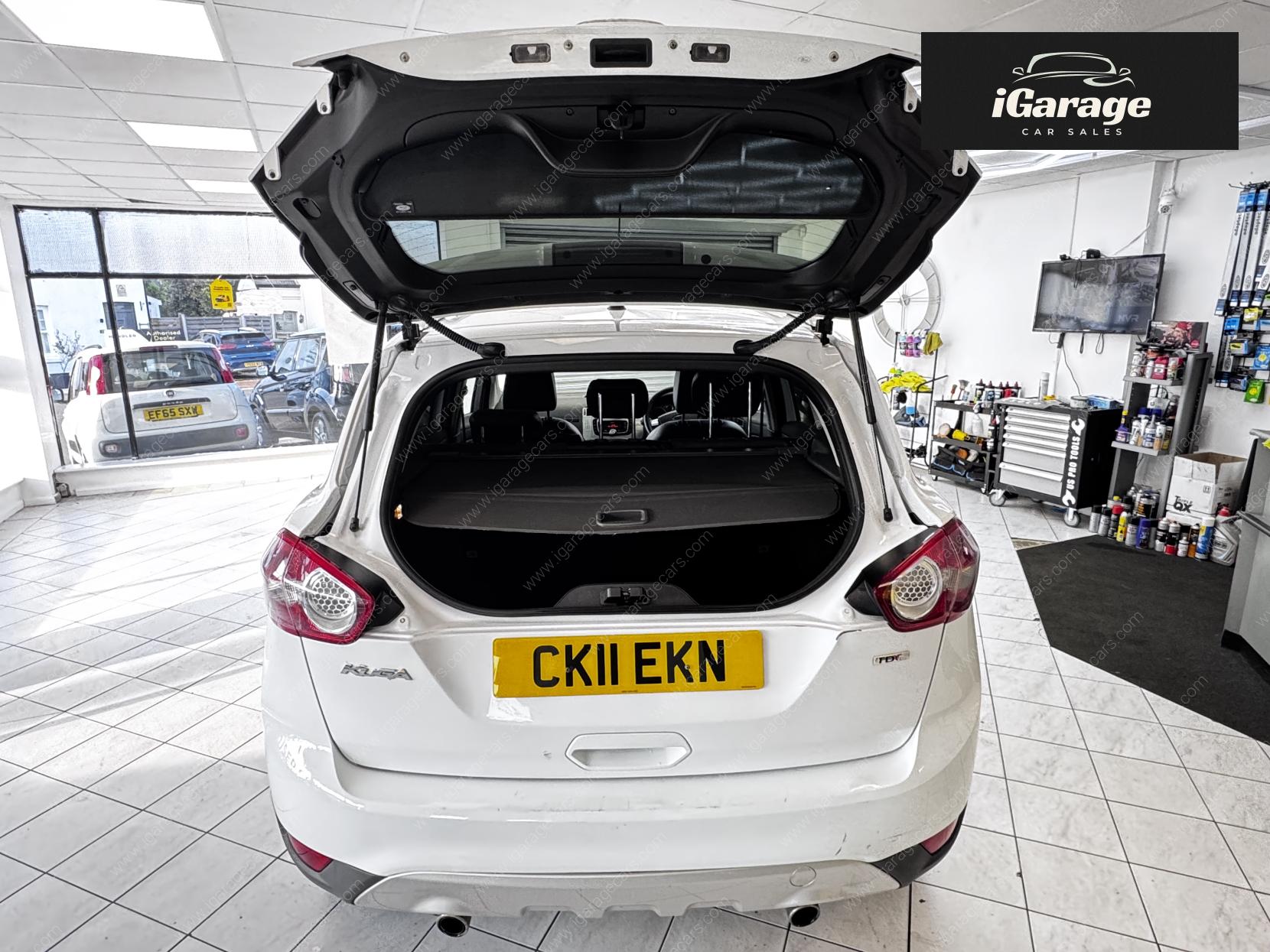 Ford Kuga 2.0 TDCi Titanium SUV 5dr Diesel Manual 2WD Euro 5 (140 ps)