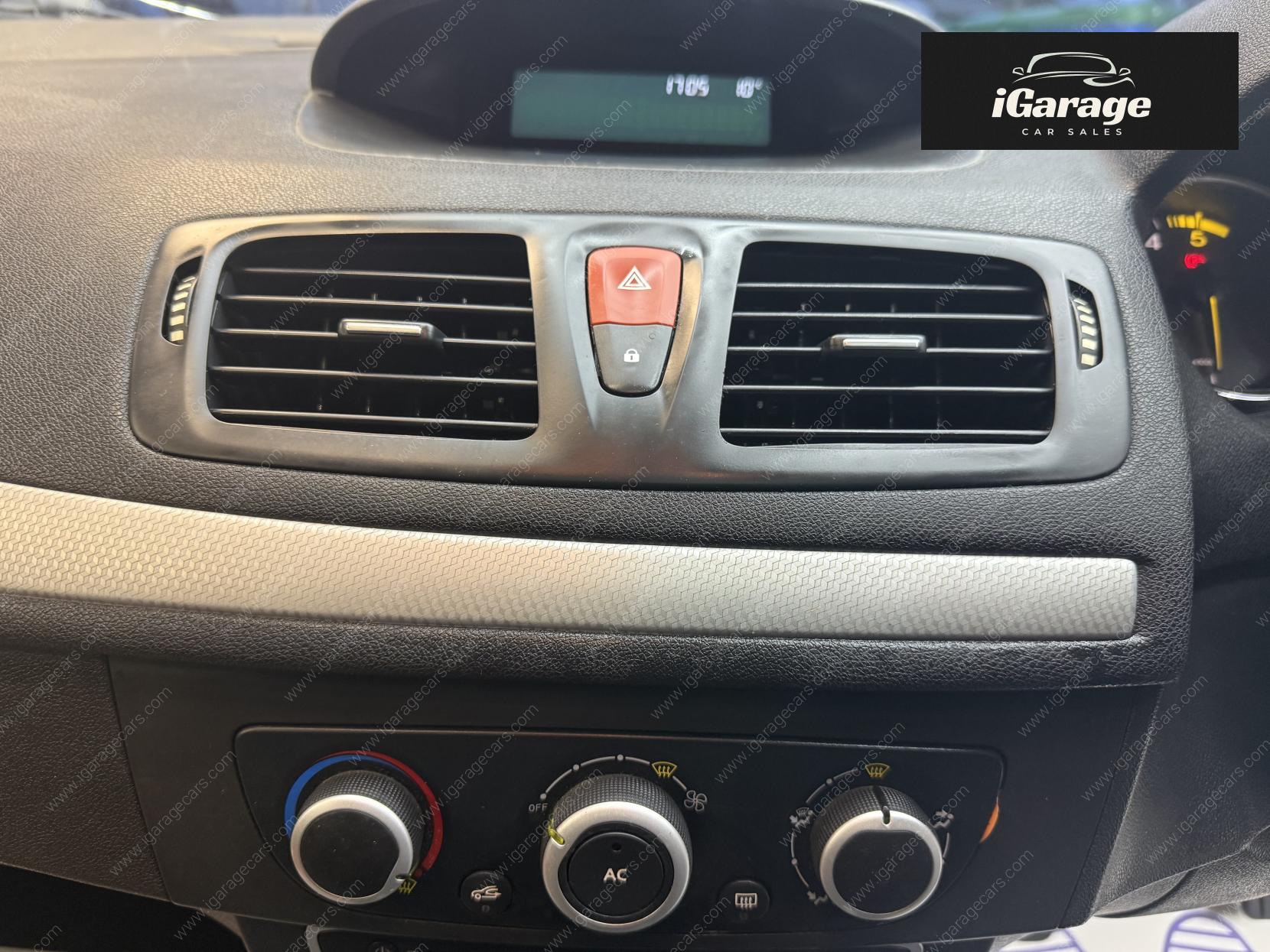 Renault Megane 1.5 dCi Dynamique Hatchback 5dr Diesel Manual Euro 4 (106 ps)