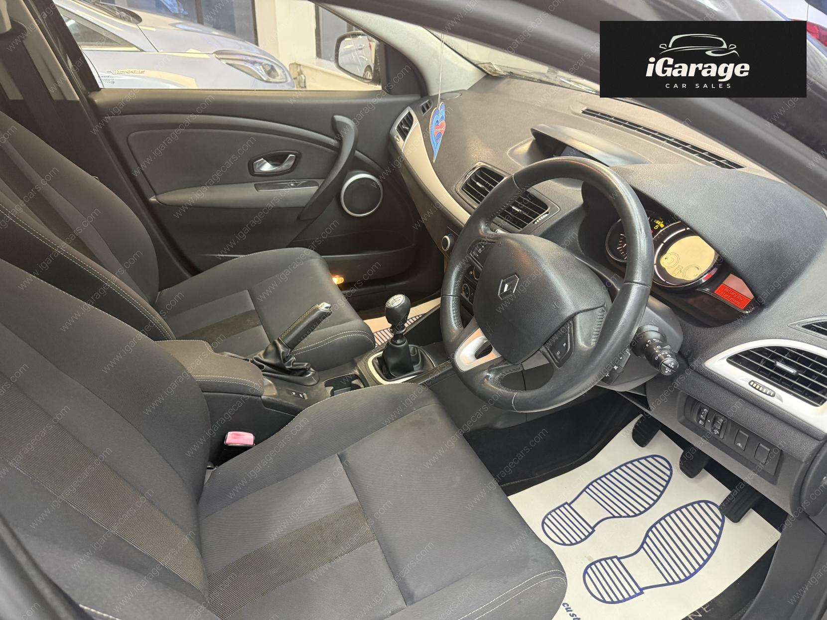 Renault Megane 1.5 dCi Dynamique Hatchback 5dr Diesel Manual Euro 4 (106 ps)