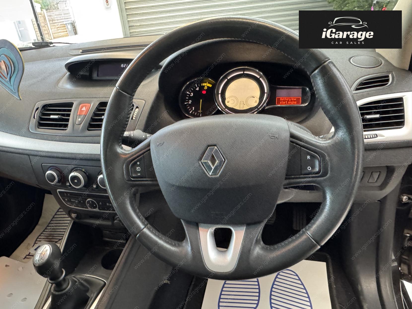 Renault Megane 1.5 dCi Dynamique Hatchback 5dr Diesel Manual Euro 4 (106 ps)