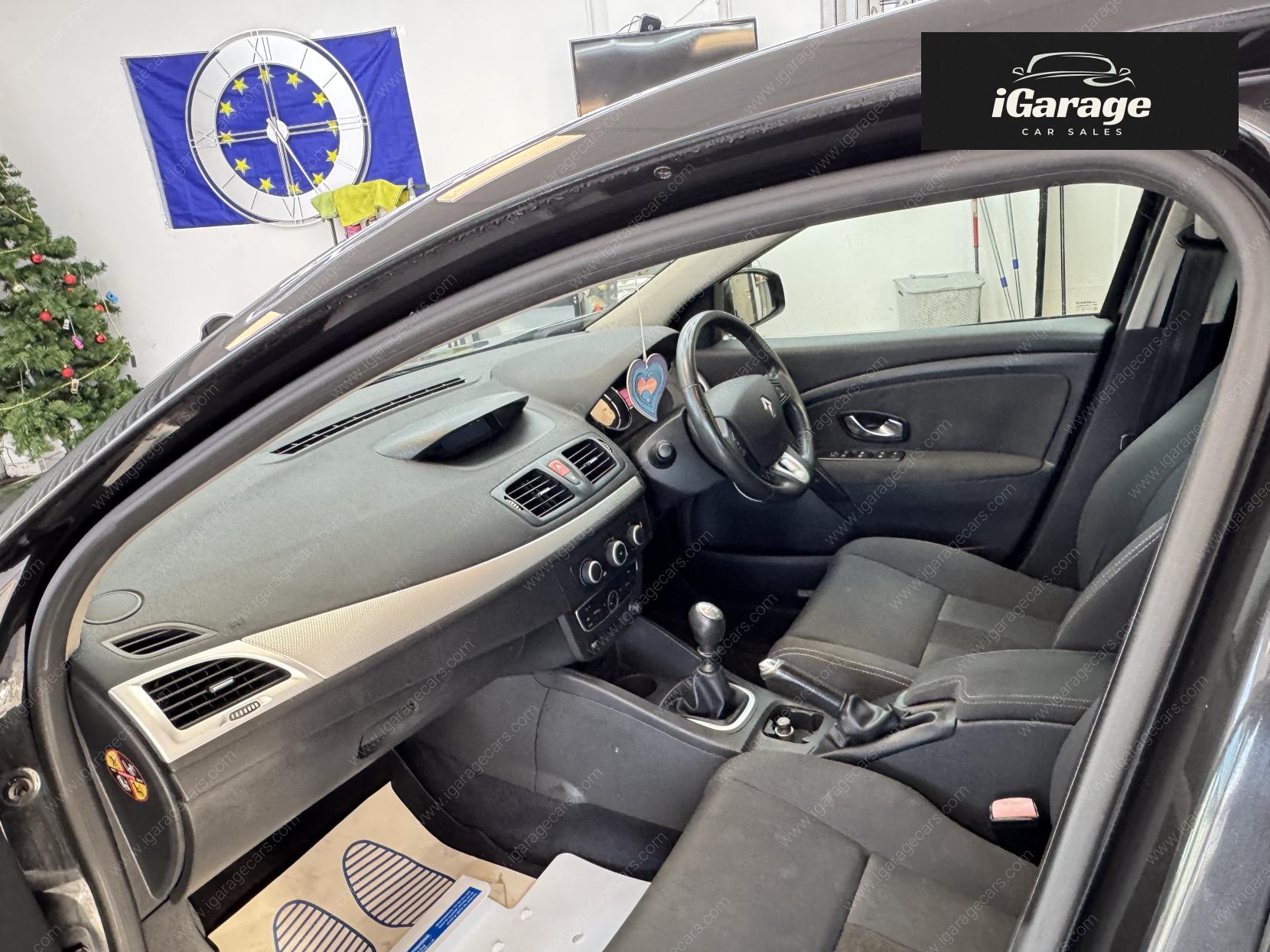 Renault Megane 1.5 dCi Dynamique Hatchback 5dr Diesel Manual Euro 4 (106 ps)