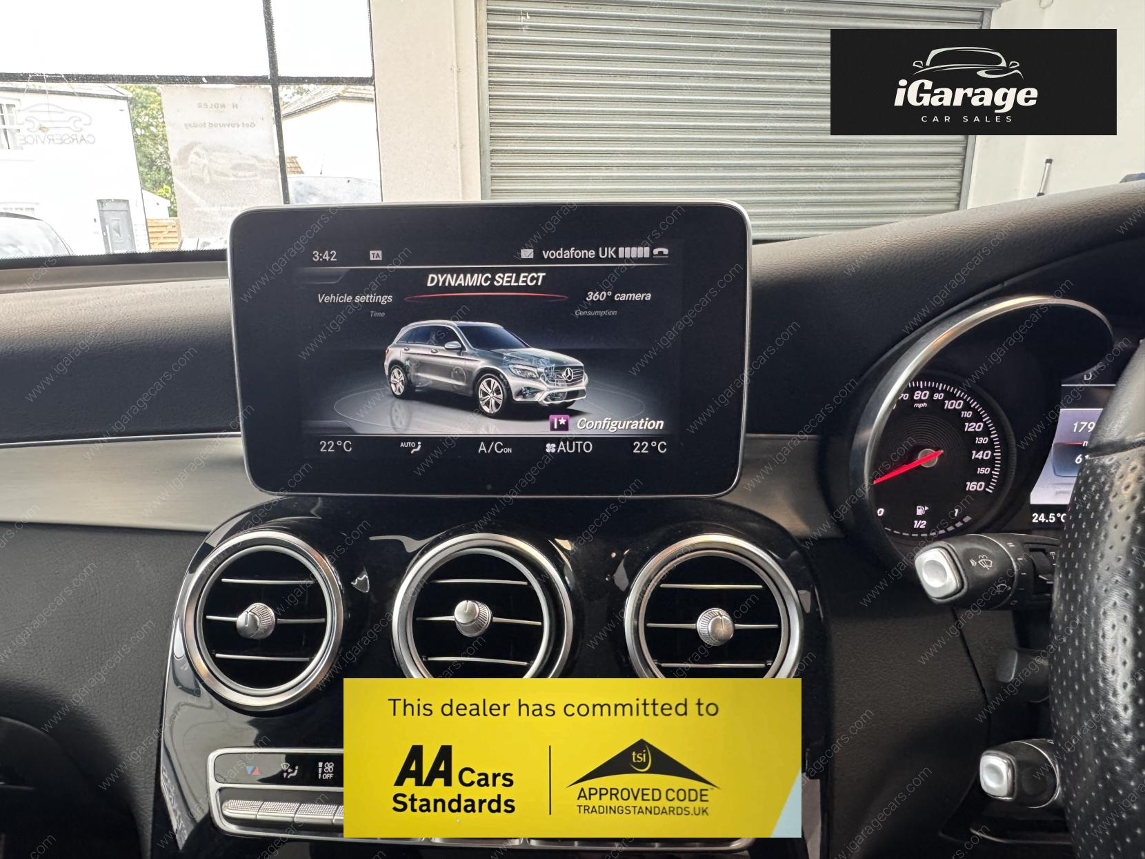 Mercedes-Benz GLC 3.0 GLC350d V6 AMG Line (Premium Plus) SUV 5dr Diesel G-Tronic 4MATIC Euro 6 (s/s) (258 ps)