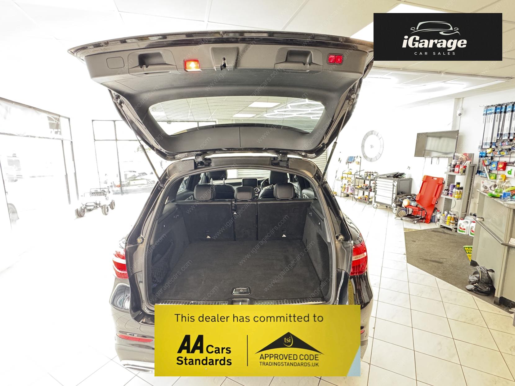 Mercedes-Benz GLC 3.0 GLC350d V6 AMG Line (Premium Plus) SUV 5dr Diesel G-Tronic 4MATIC Euro 6 (s/s) (258 ps)