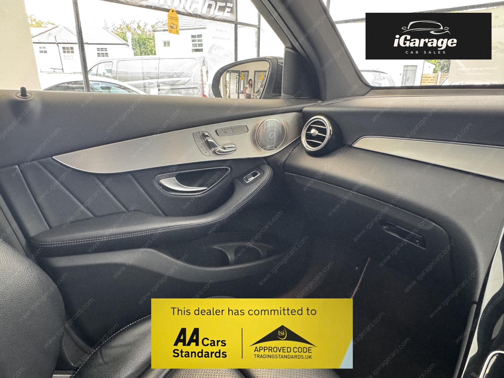 Mercedes-Benz GLC 3.0 GLC350d V6 AMG Line (Premium Plus) SUV 5dr Diesel G-Tronic 4MATIC Euro 6 (s/s) (258 ps)