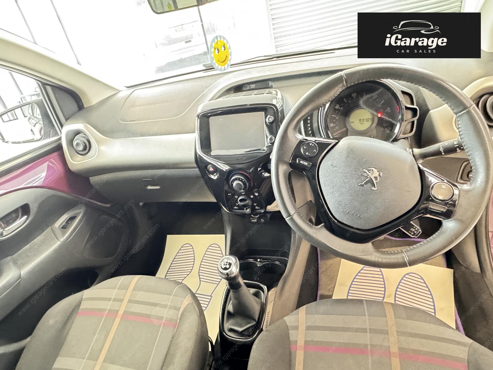 Peugeot 108 1.2 VTi PureTech Allure Hatchback 3dr Petrol Manual Euro 5 (82 ps)