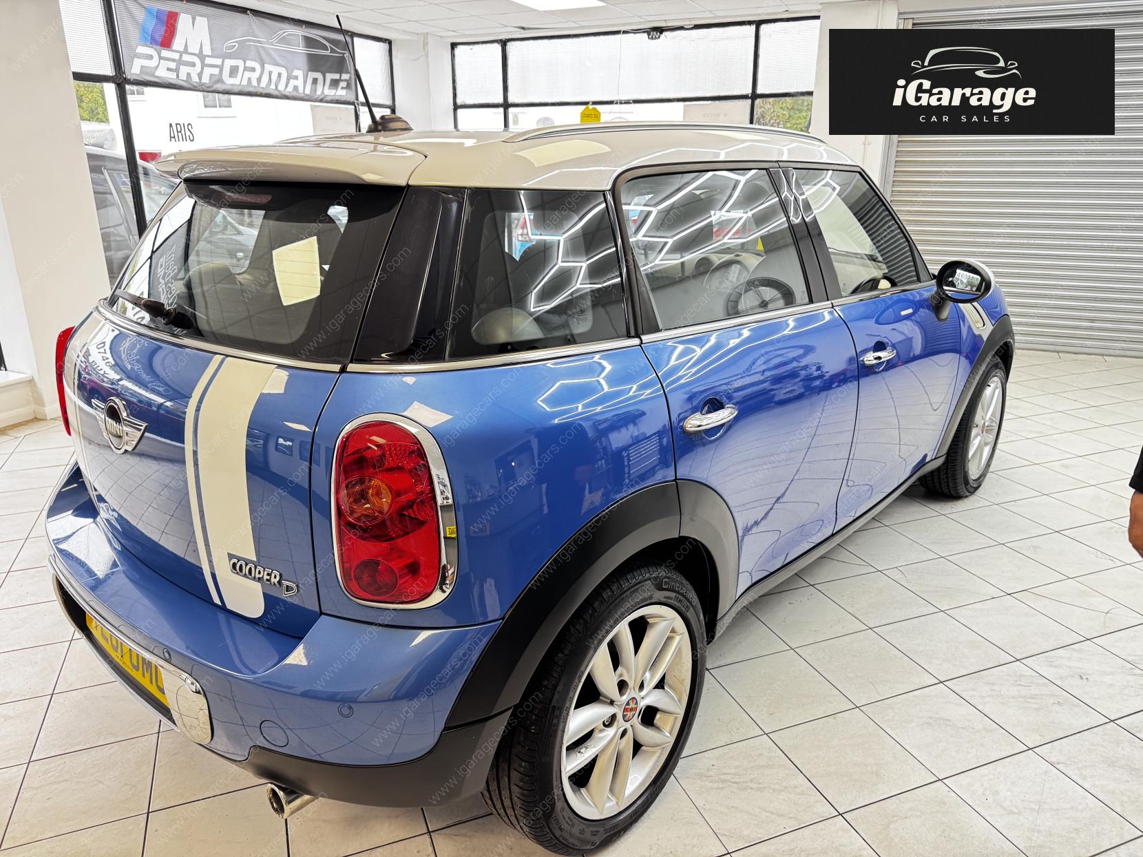 MINI Countryman 2.0 Cooper D SUV 5dr Diesel Auto Euro 5 (112 ps)