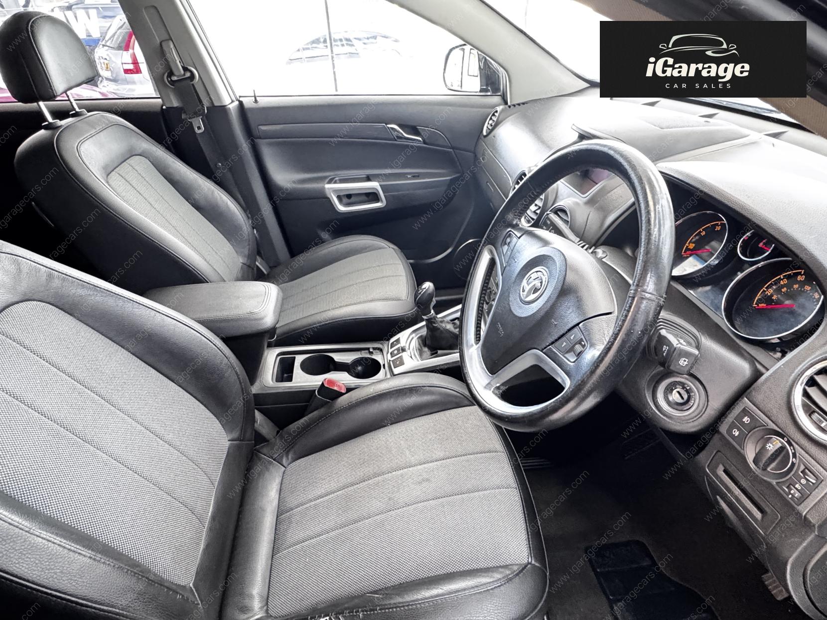 Vauxhall Antara 2.2 CDTi Exclusiv SUV 5dr Diesel Manual 4WD Euro 5 (s/s) (163 ps)