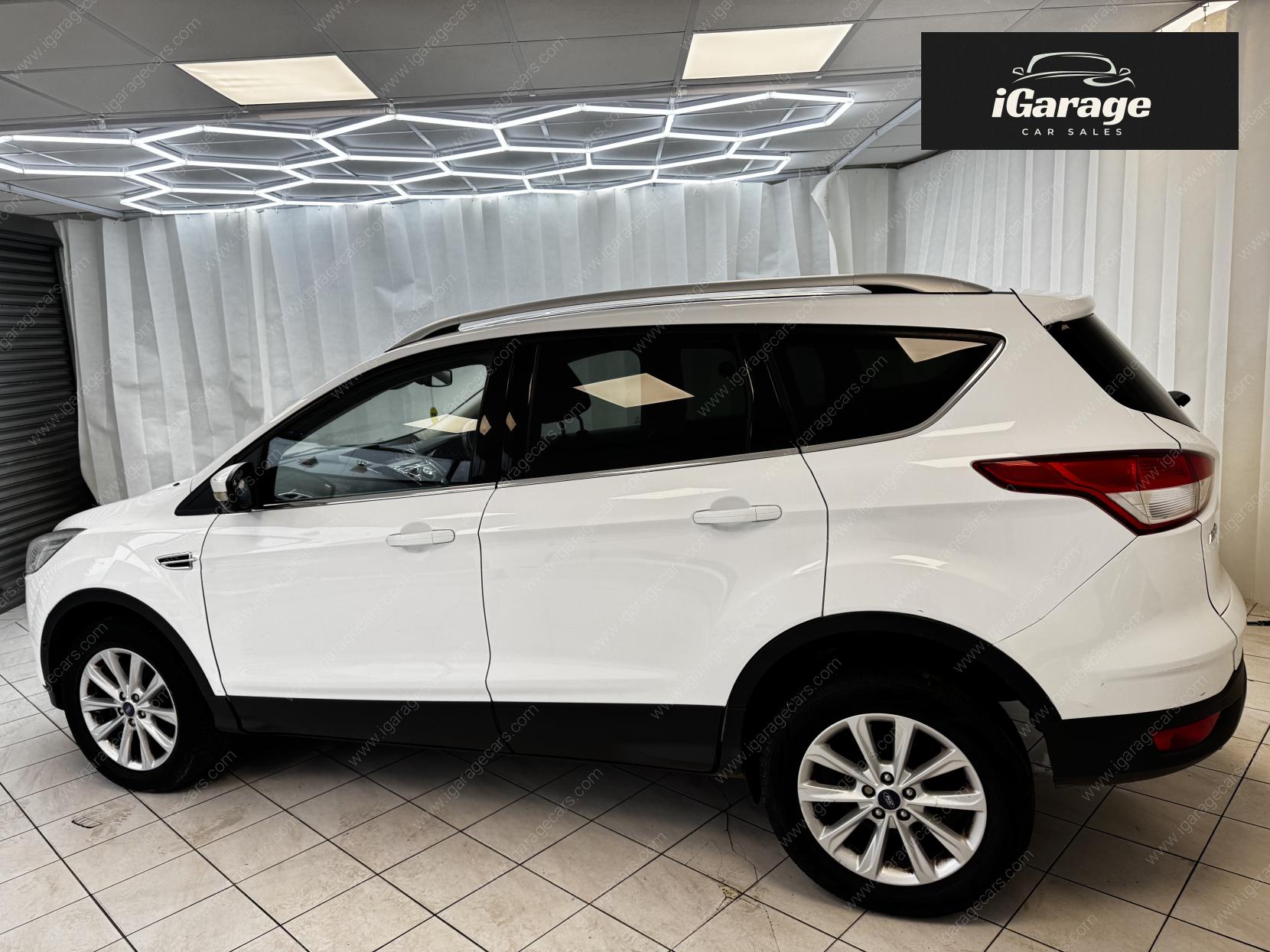 Ford Kuga 2.0 TDCi Titanium SUV 5dr Diesel Manual 2WD Euro 6 (s/s) (150 ps)