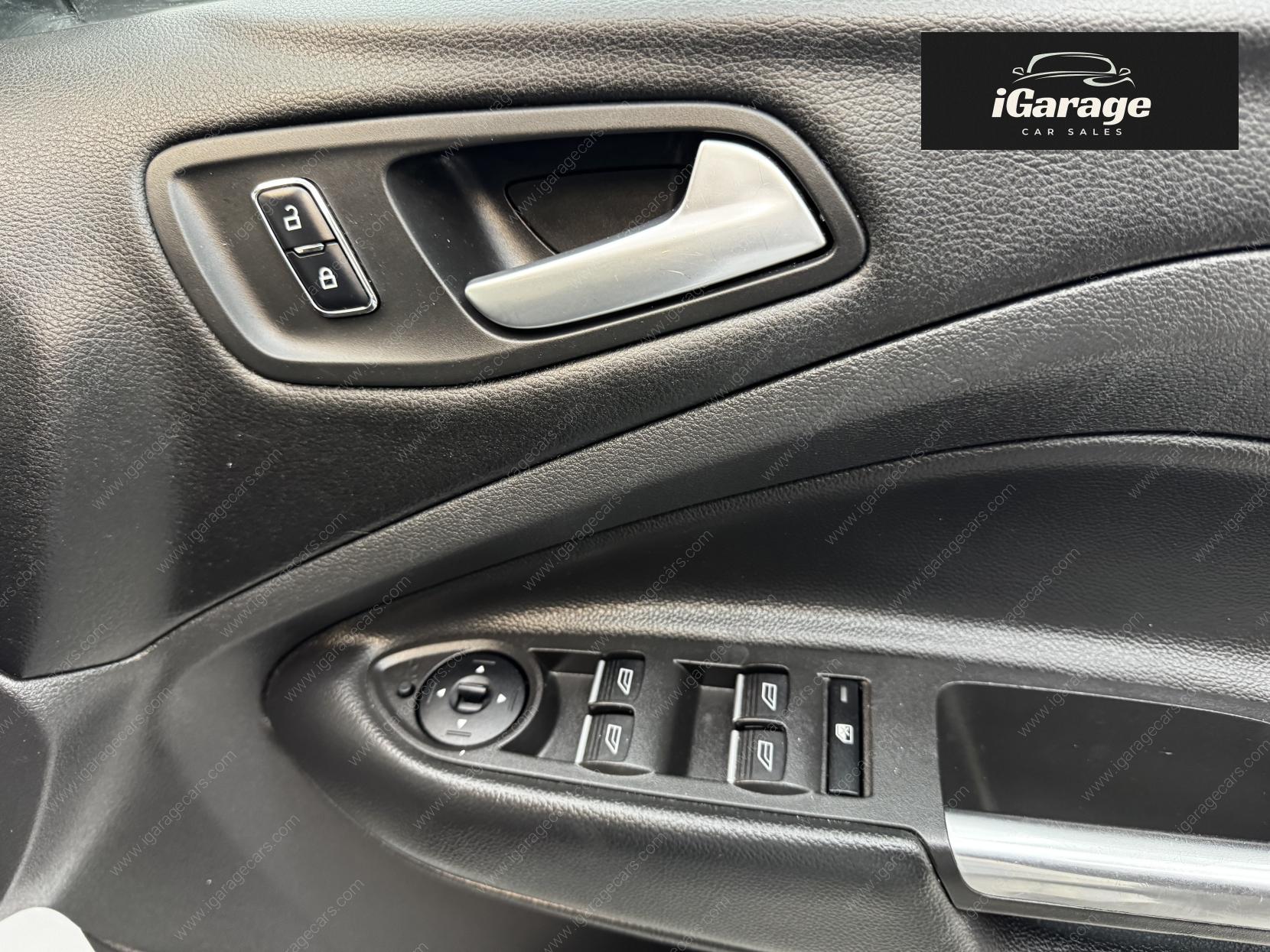 Ford Kuga 2.0 TDCi Titanium SUV 5dr Diesel Manual 2WD Euro 6 (s/s) (150 ps)