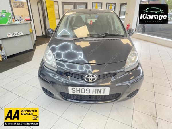 Toyota AYGO 1.0 VVT-i Black Hatchback 5dr Petrol Manual Euro 4 (AC) (67 bhp)