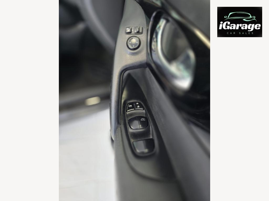 Nissan Qashqai 1.5 dCi Tekna SUV 5dr Diesel Manual 2WD Euro 6 (s/s) (110 ps)