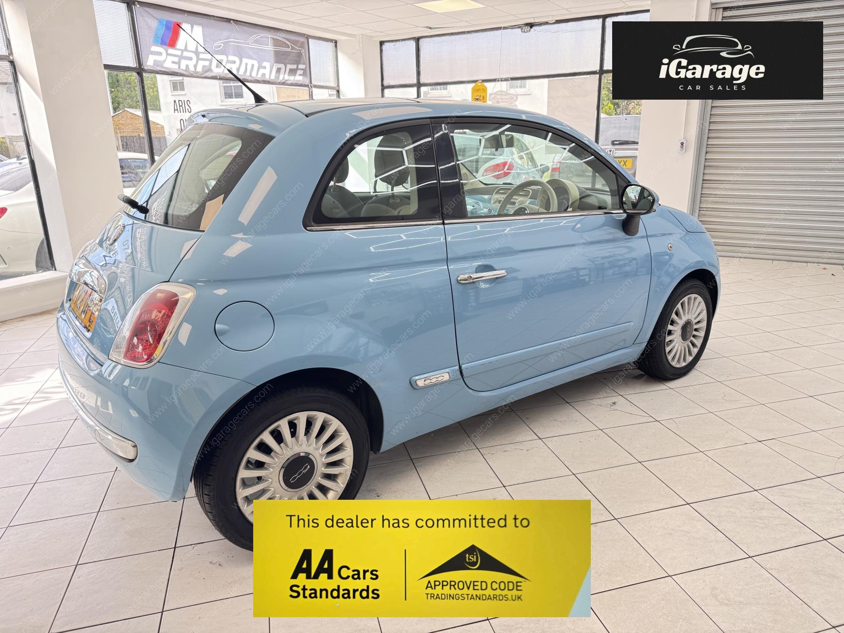 Fiat 500 1.2 Lounge Hatchback 3dr Petrol Dualogic Euro 4 (69 bhp)