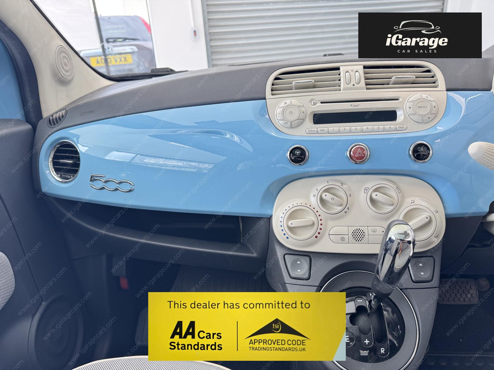 Fiat 500 1.2 Lounge Hatchback 3dr Petrol Dualogic Euro 4 (69 bhp)