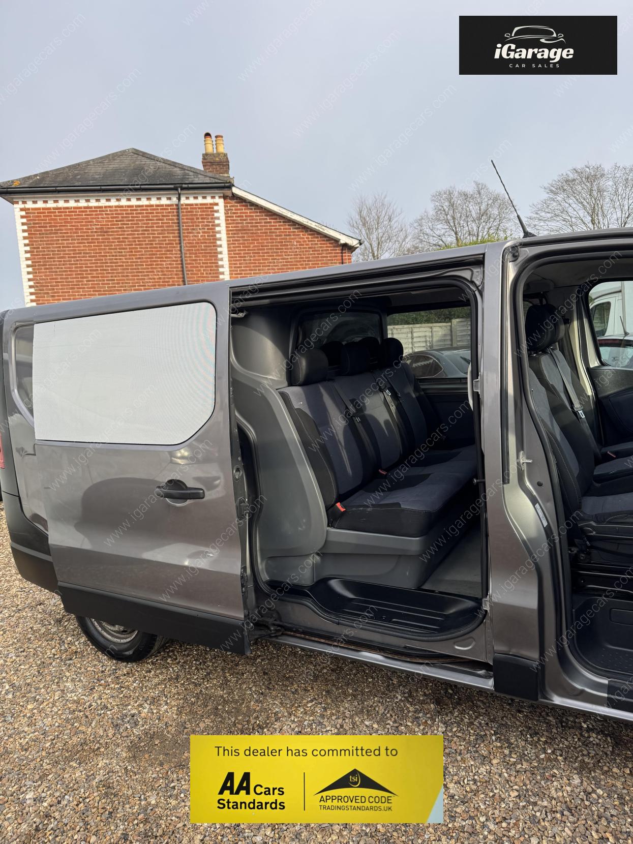 Vauxhall Vivaro 1.6 CDTi 2900 BiTurbo ecoFLEX Crew Van Double Cab 5dr Diesel Manual L2 H1 Euro 5 (s/s) (6 Seat) (120 ps)