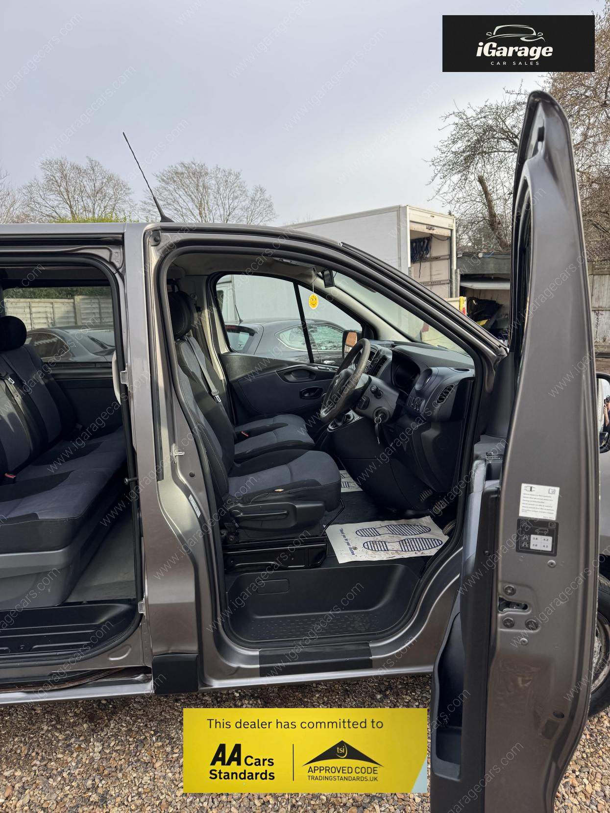 Vauxhall Vivaro 1.6 CDTi 2900 BiTurbo ecoFLEX Crew Van Double Cab 5dr Diesel Manual L2 H1 Euro 5 (s/s) (6 Seat) (120 ps)