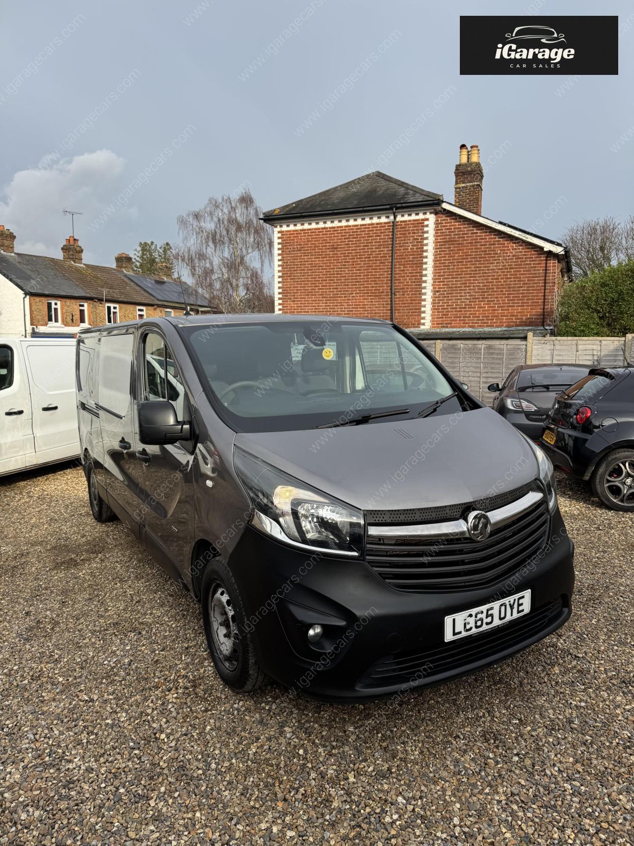 Vauxhall Vivaro 1.6 CDTi 2900 BiTurbo ecoFLEX Crew Van Double Cab 5dr Diesel Manual L2 H1 Euro 5 (s/s) (6 Seat) (120 ps)