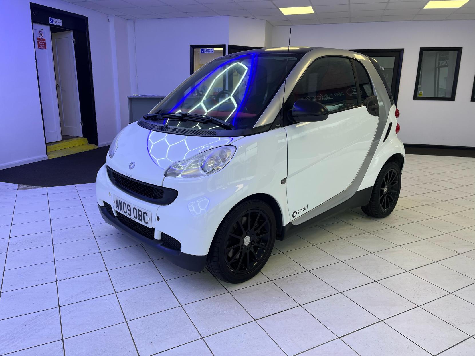 Smart fortwo 1.0 MHD Passion Coupe 2dr Petrol Auto Euro 4 (71 bhp)