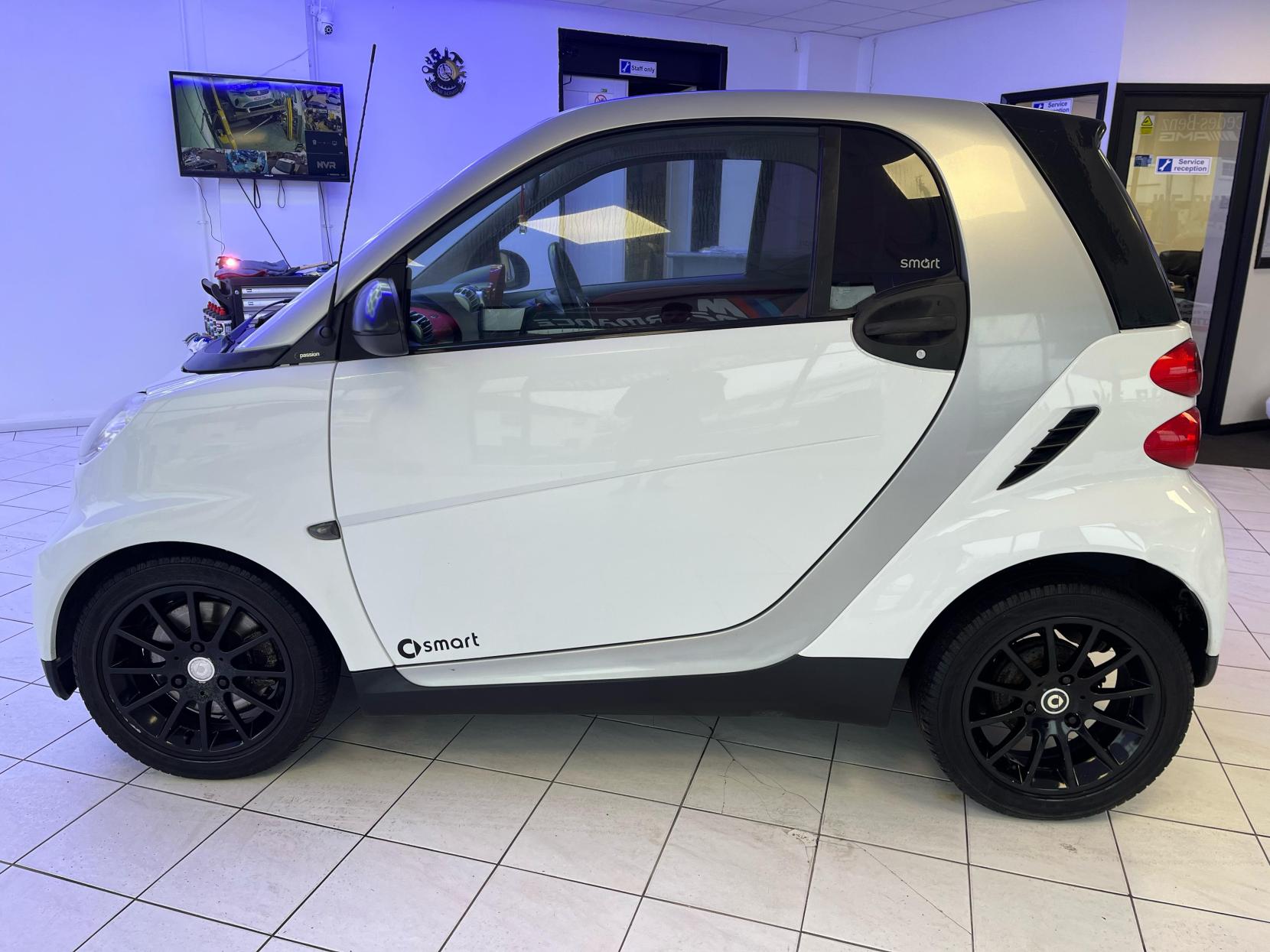 Smart fortwo 1.0 MHD Passion Coupe 2dr Petrol Auto Euro 4 (71 bhp)