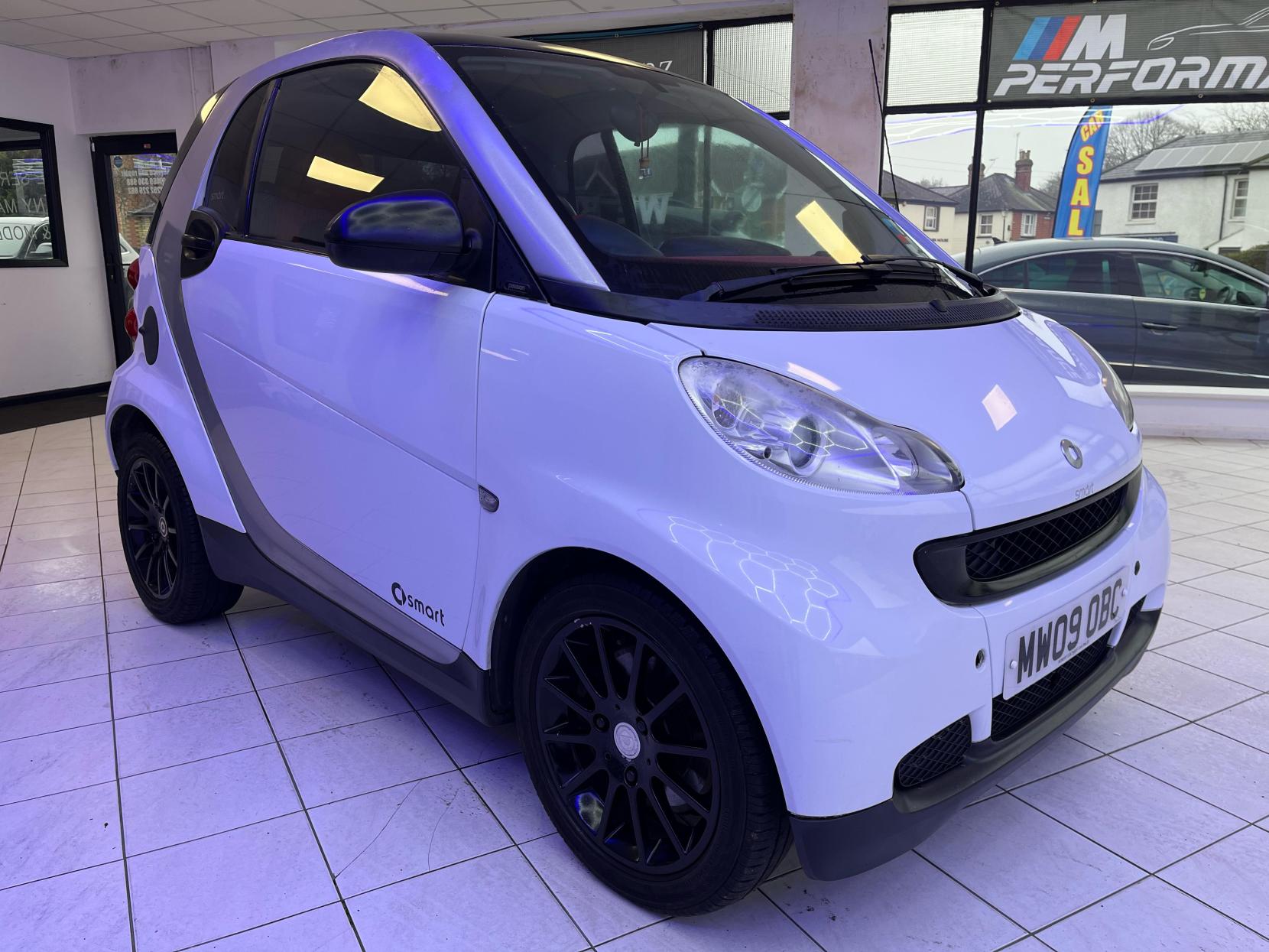 Smart fortwo 1.0 MHD Passion Coupe 2dr Petrol Auto Euro 4 (71 bhp)